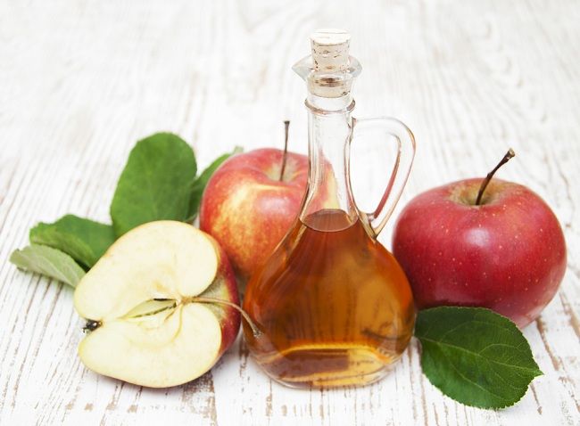 3 miti e fatti sull'aceto di mele dietro di loro