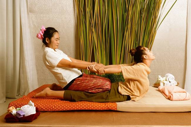 6 benefici del massaggio thailandese da non perdere