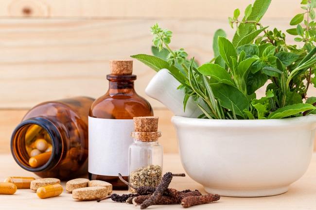 Трябва да използвате внимателно билкови продукти за подпомагане на лечението