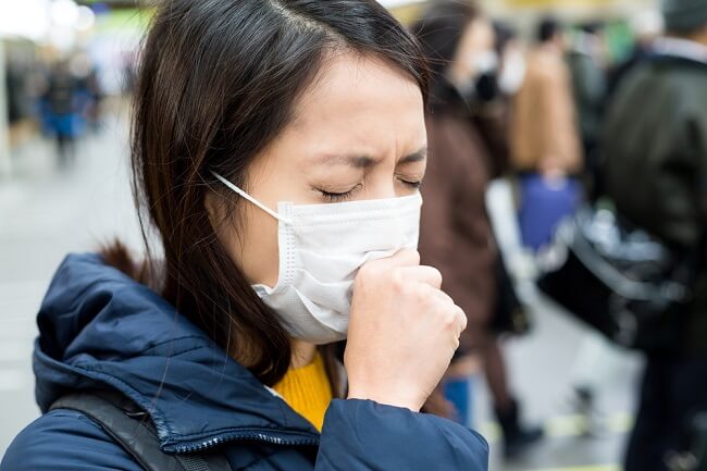 Hastalık Bulaşmasını Önlemek İçin Doğru Maskeyi Nasıl Takacağınızı Bilin