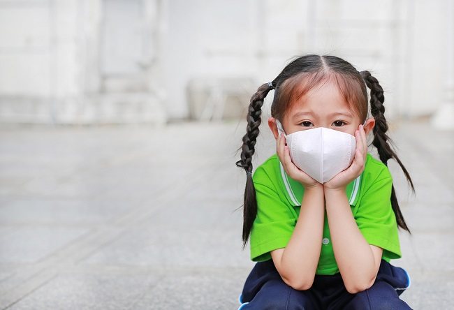 مخاطر تلوث الهواء عند الأطفال وكيفية التغلب عليها