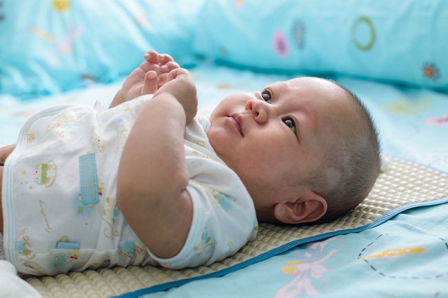 Bebeklere Dikkatsizce Yastık Vermeyin, Tehlikelerini Bilelim
