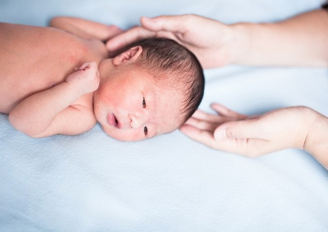 أهمية الشروع المبكر في الرضاعة الطبيعية لصحة الطفل