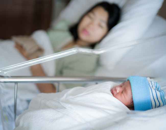 Adakah benar bahawa melahirkan bayi lelaki lebih menyakitkan?