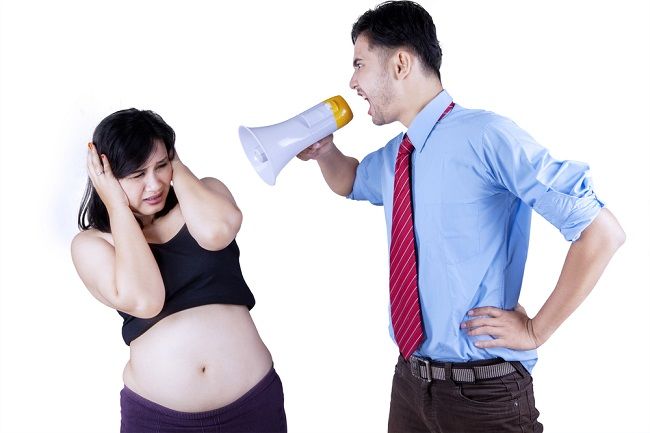 هل صحيح أن الشجار مع زوجك أثناء الحمل يمكن أن يكون له تأثير على الجنين؟
