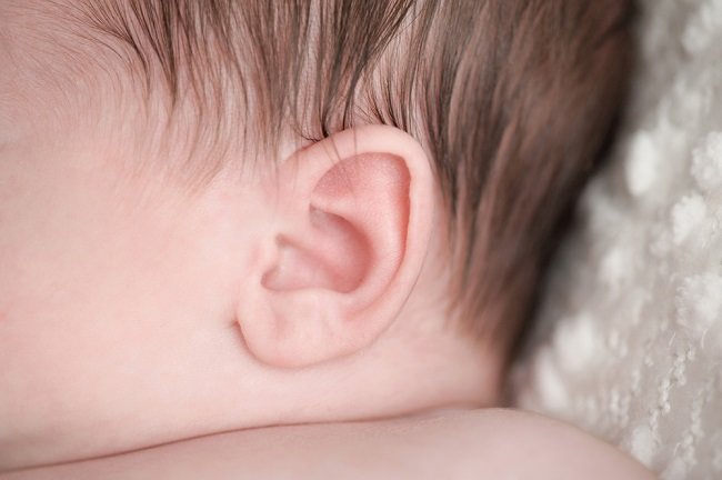 Значението на теста за слух при ранни бебета