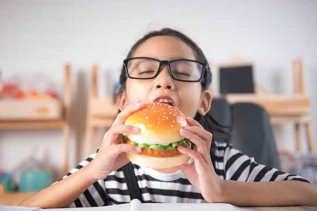 Високият холестерол може да се случи при деца, ето как да го преодолеете