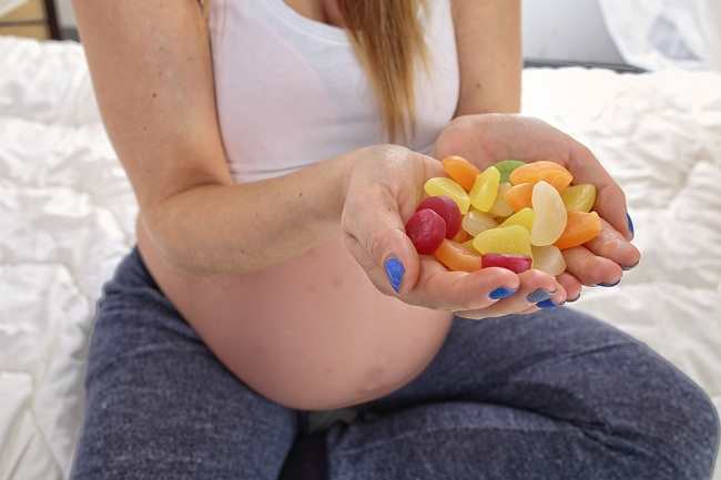 妊娠中の女性のための安全で有害な人工甘味料