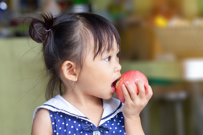 Scegli i benefici delle mele per la salute dei bambini