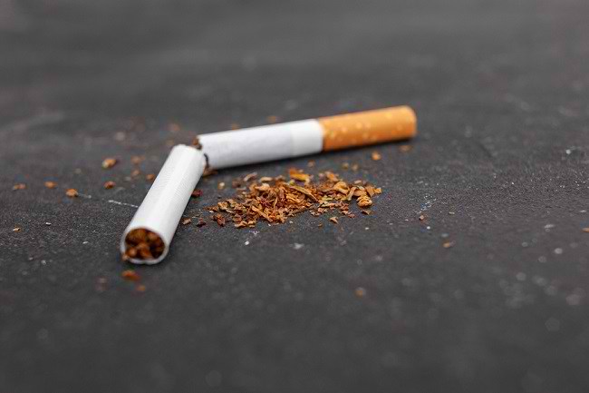 4 consigli per superare i sintomi di astinenza da nicotina dovuti allo smettere di fumare