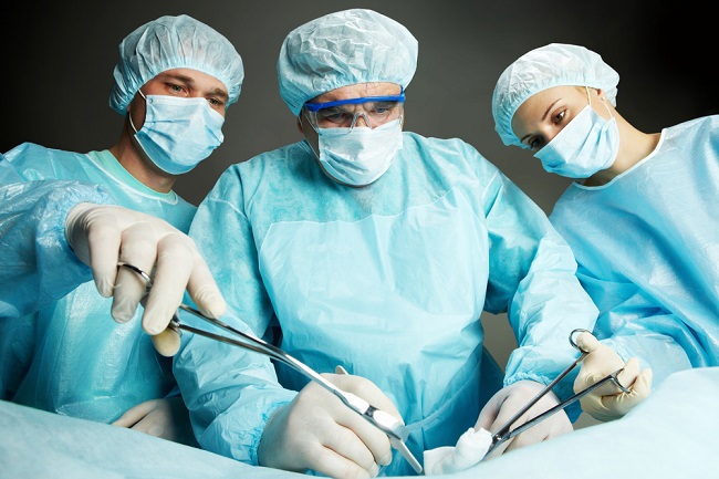 Pembedahan Tiroid: Penyediaan, Pelaksanaan, dan Risiko Kesan Sampingan