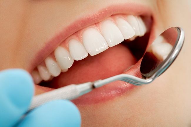 أسباب الحاجة إلى قلع الأسنان وما هي الشروط التي يجب الانتباه إليها