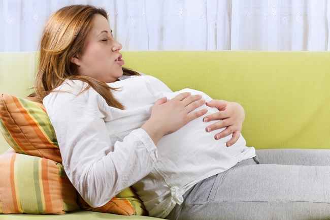 Хайде, разпознайте симптомите и как да се справите с пневмонията по време на бременност
